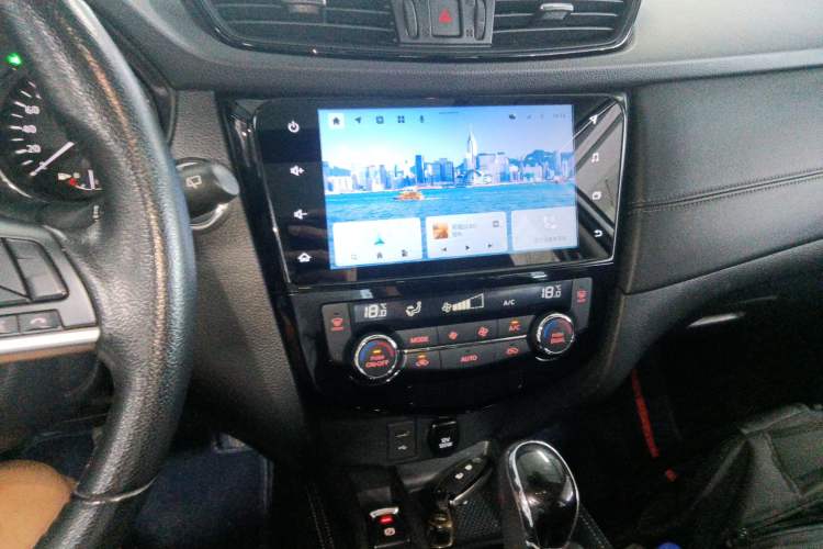 Used Nissan X-Trail 2022 2.0L Two-Wheel Drive Smart Connect & Comfort Edition Audio And AC Panel