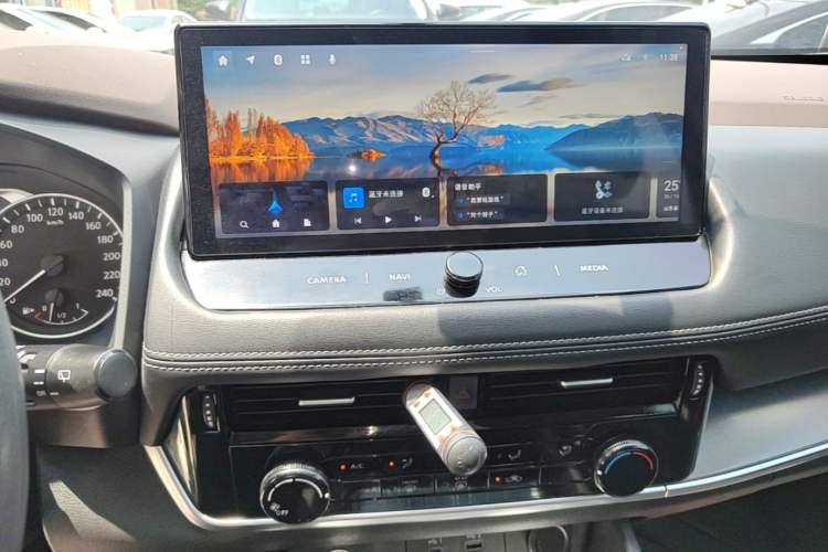Used Nissan X-Trail 2022 VC-Turbo 300 CVT 2WD Star & Moon Limited Edition Audio And AC Panel
