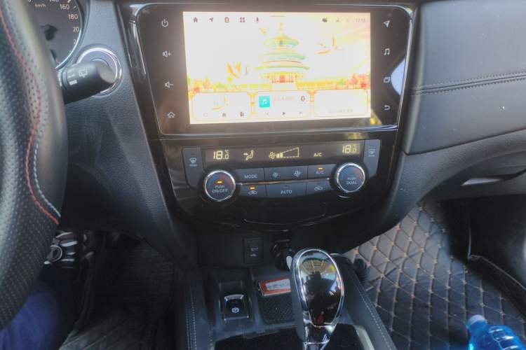 Used Nissan X-Trail 2022 2.0L Two-Wheel Drive Smart Connect Premium Edition Audio And AC Panel