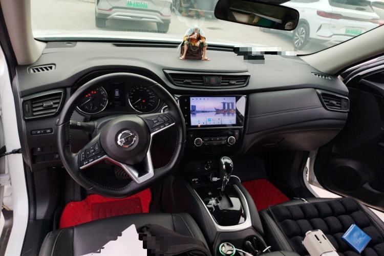 Used Nissan X-Trail 2022 2.0L Two-Wheel Drive Smart Connect Premium Edition Center Console