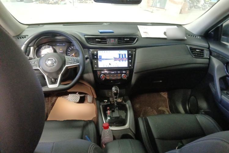 Used Nissan X-Trail 2022 2.0L Two-Wheel Drive Smart Connect Premium Edition Center Console