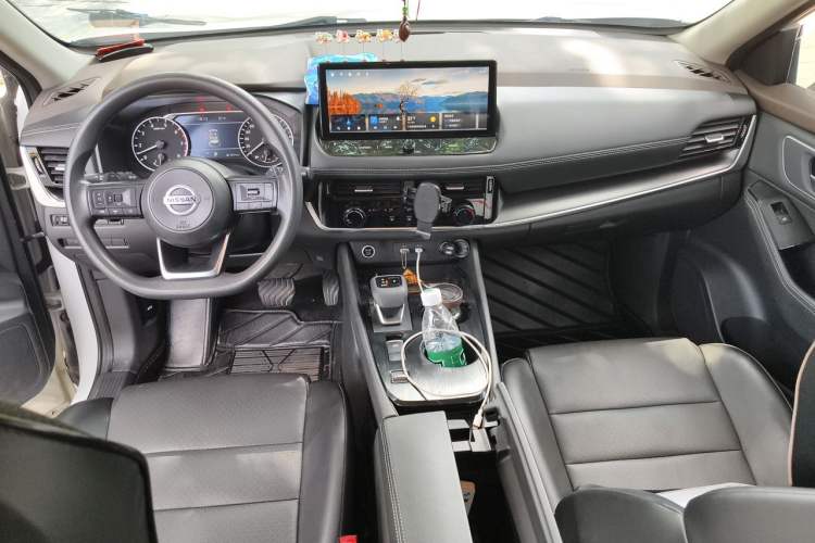 Used Nissan X-Trail 2022 VC-Turbo 300 CVT 2WD Star & Moon Limited Edition Center Console