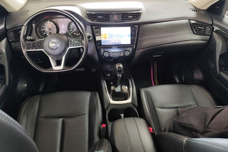 Used Nissan X-Trail 2022 2.0L Two-Wheel Drive Smart Connect Premium Edition Center Console