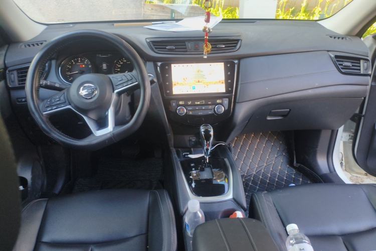 Used Nissan X-Trail 2022 2.0L Two-Wheel Drive Smart Connect Premium Edition Center Console