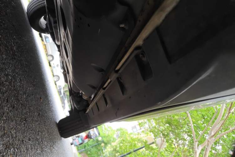 Used Nissan X-Trail 2022 Revised Version 2.0L Two-Wheel Drive Smart Connect Premium Edition Chassis Front Left