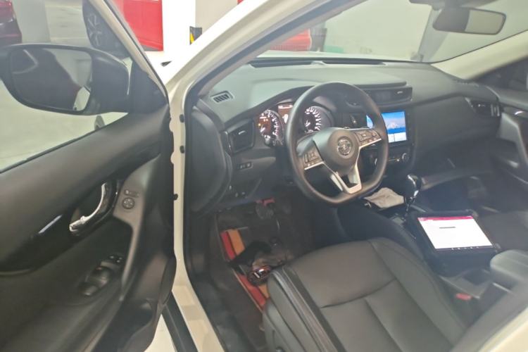 Used Nissan X-Trail 2022 Revised Version 2.0L Two-Wheel Drive Smart Connect Premium Edition Driver Seat