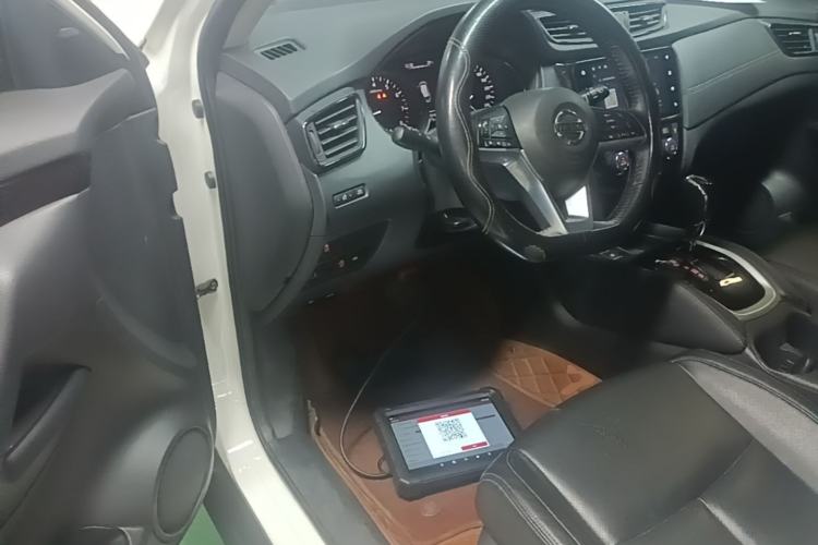 Used Nissan X-Trail 2022 2.0L Two-Wheel Drive Smart Connect & Comfort Edition Driver Seat