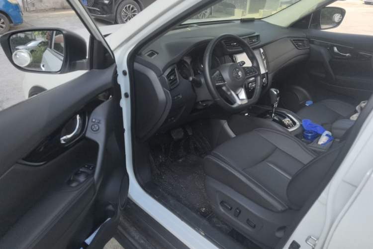 Used Nissan X-Trail 2022 Revised Version 2.0L Two-Wheel Drive Smart Connect Premium Edition Driver Seat
