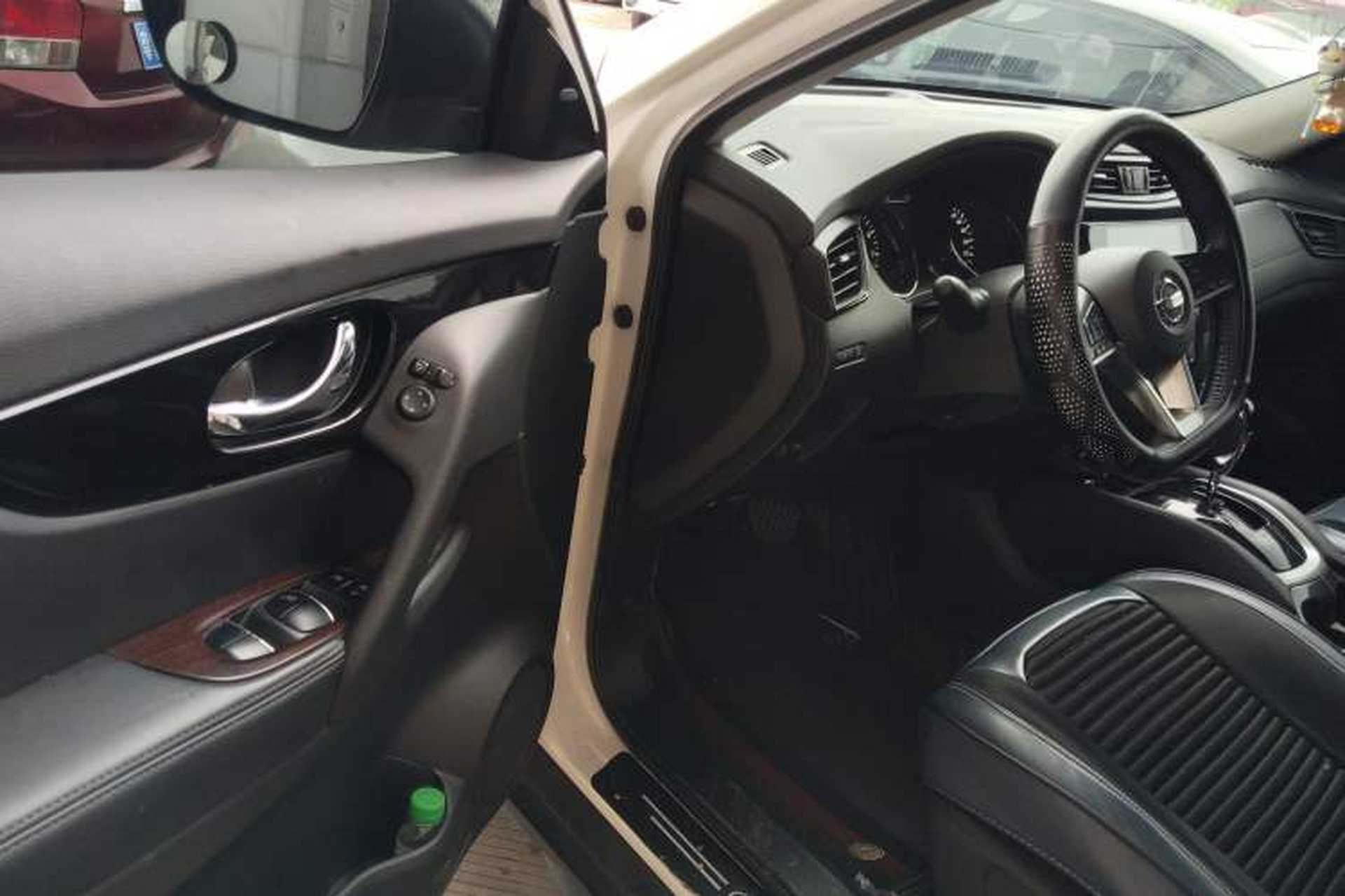 Used Nissan X-Trail 2022 Revised Version 2.0L Two-Wheel Drive Smart Connect Premium Edition Driver Seat