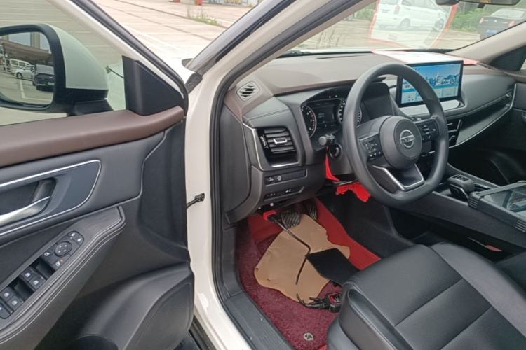Used Nissan X-Trail 2022 VC-Turbo 300 CVT 2WD Star & Moon Limited Edition Driver Seat