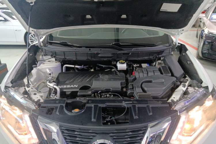 Used Nissan X-Trail 2022 2.0L Two-Wheel Drive Smart Connect & Comfort Edition Engine Bay