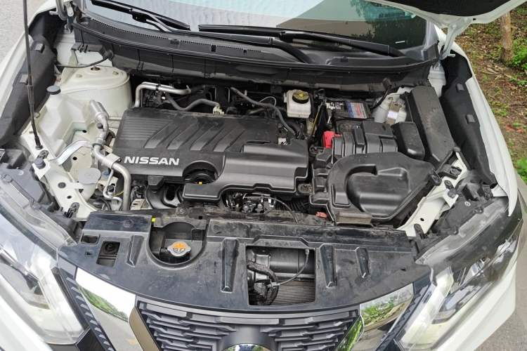 Used Nissan X-Trail 2022 Revised Version 2.0L Two-Wheel Drive Smart Connect Premium Edition Engine Bay