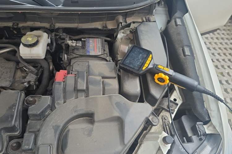 Used Nissan X-Trail 2022 2.0L Two-Wheel Drive Smart Connect Premium Edition Engine Bay Left