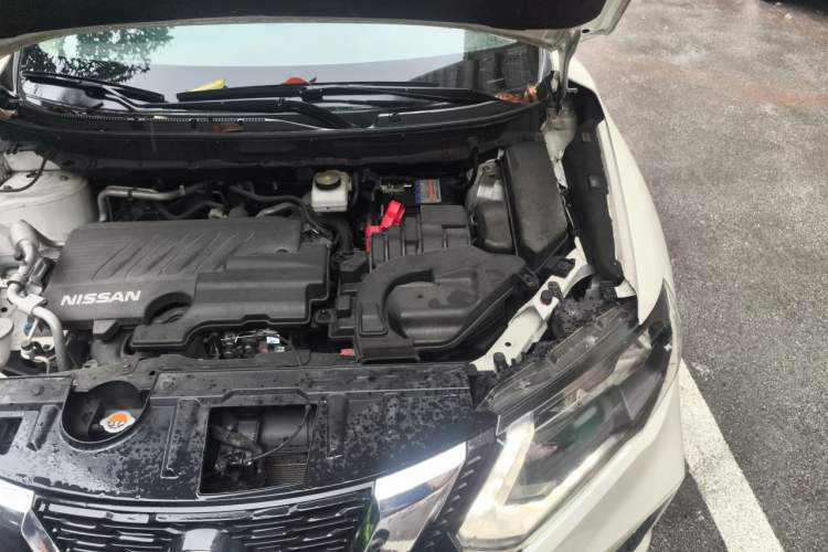 Used Nissan X-Trail 2022 2.0L Two-Wheel Drive Smart Connect & Comfort Edition Engine Bay Left
