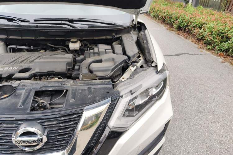 Used Nissan X-Trail 2022 Revised Version 2.0L Two-Wheel Drive Smart Connect Premium Edition Engine Bay Left