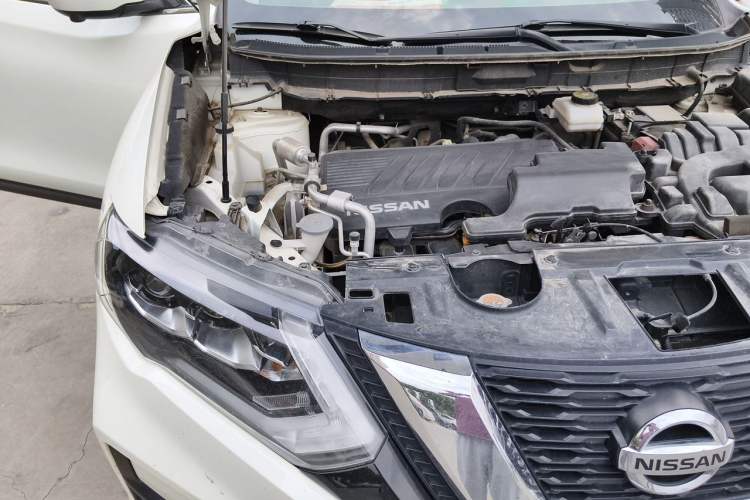 Used Nissan X-Trail 2022 Revised Version 2.0L Two-Wheel Drive Smart Connect Premium Edition Engine Bay Right
