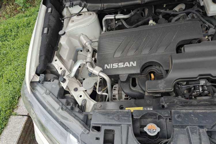Used Nissan X-Trail 2022 2.0L Two-Wheel Drive Smart Connect & Comfort Edition Engine Bay Right