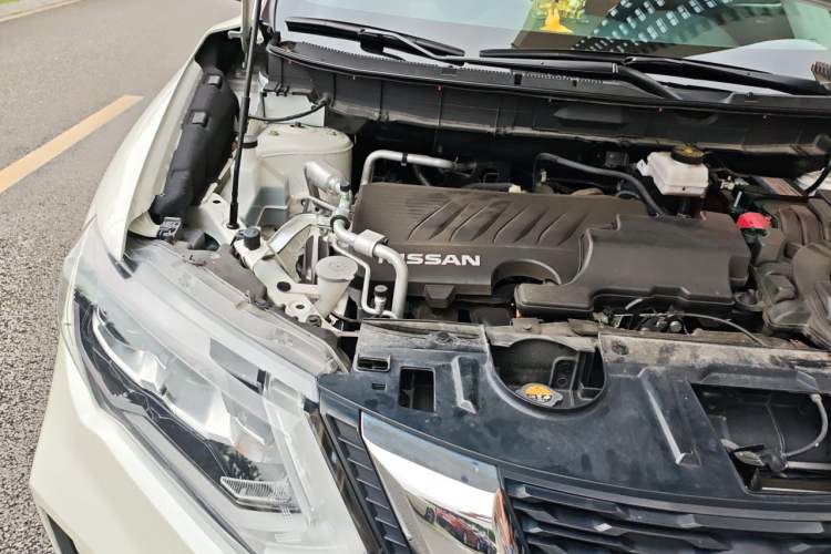 Used Nissan X-Trail 2022 Revised Version 2.0L Two-Wheel Drive Smart Connect Premium Edition Engine Bay Right