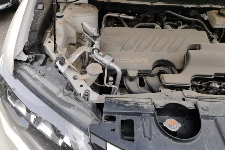 Used Nissan X-Trail 2022 2.0L Two-Wheel Drive Smart Connect Premium Edition Engine Bay Right