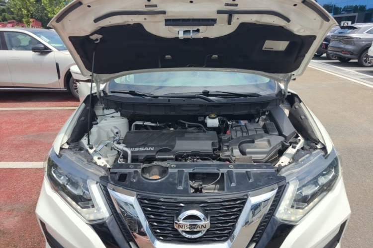 Used Nissan X-Trail 2022 2.0L Two-Wheel Drive Smart Connect Premium Edition Engine Bay