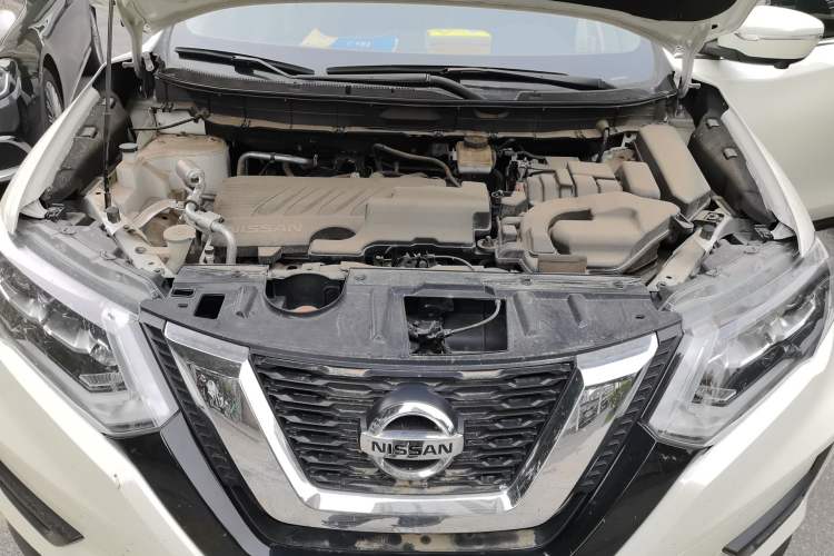 Used Nissan X-Trail 2022 2.0L Two-Wheel Drive Smart Connect Premium Edition Engine Bay