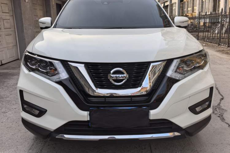 Used Nissan X-Trail 2022 2.0L Two-Wheel Drive Smart Connect Premium Edition Exterior 1