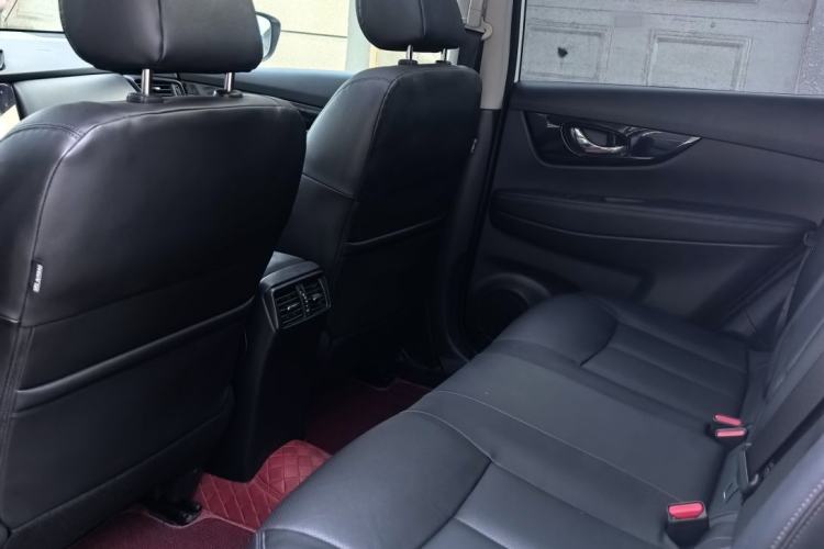 Used Nissan X-Trail 2022 2.0L Two-Wheel Drive Smart Connect Premium Edition Exterior 10