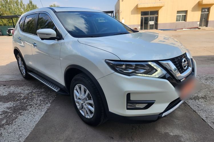 Used Nissan X-Trail 2022 2.0L Two-Wheel Drive Smart Connect Premium Edition Exterior 2