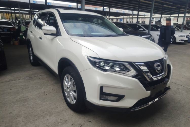 Used Nissan X-Trail 2022 2.0L Two-Wheel Drive Smart Connect Premium Edition Exterior 2