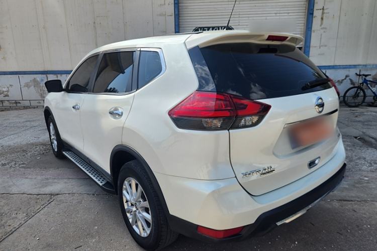 Used Nissan X-Trail 2022 2.0L Two-Wheel Drive Smart Connect Premium Edition Exterior 3