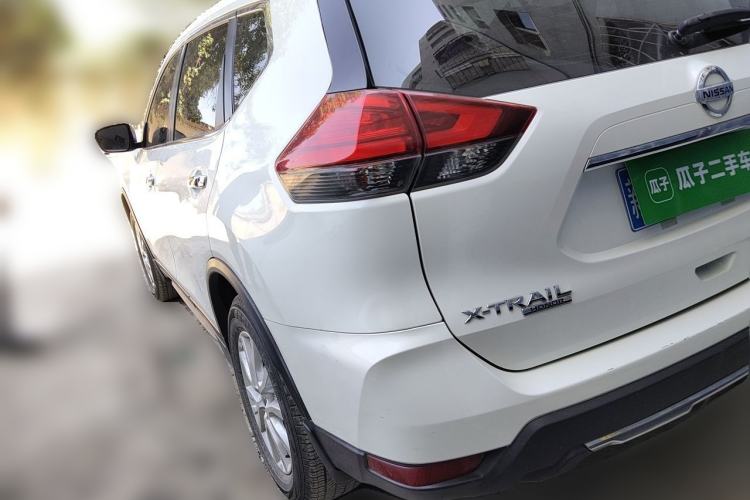 Used Nissan X-Trail 2022 Revised Version 2.0L Two-Wheel Drive Smart Connect Premium Edition Exterior 3