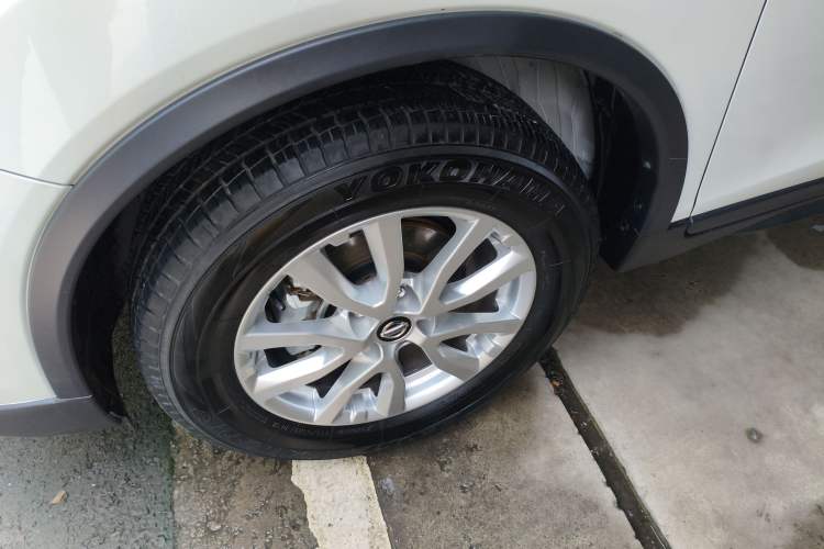 Used Nissan X-Trail 2022 2.0L Two-Wheel Drive Smart Connect Premium Edition Exterior 4