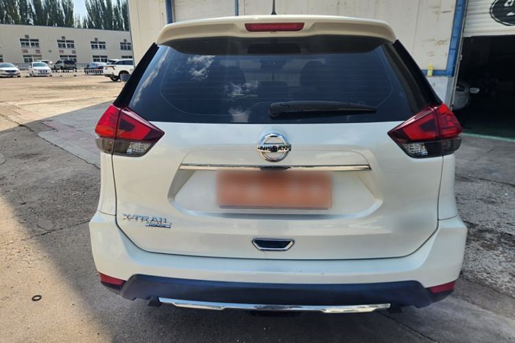 Used Nissan X-Trail 2022 2.0L Two-Wheel Drive Smart Connect Premium Edition Exterior 4