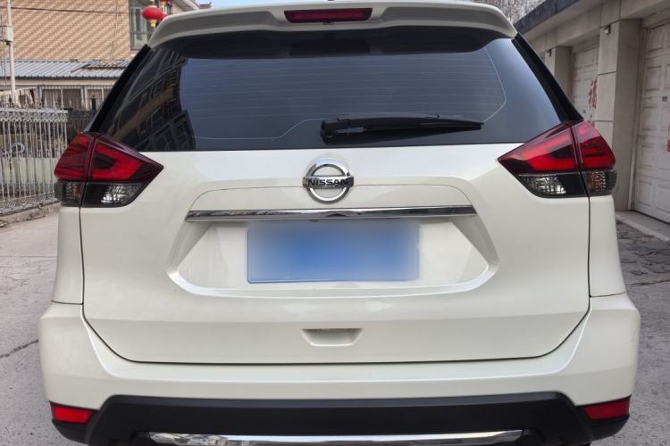Used Nissan X-Trail 2022 2.0L Two-Wheel Drive Smart Connect Premium Edition Exterior 4