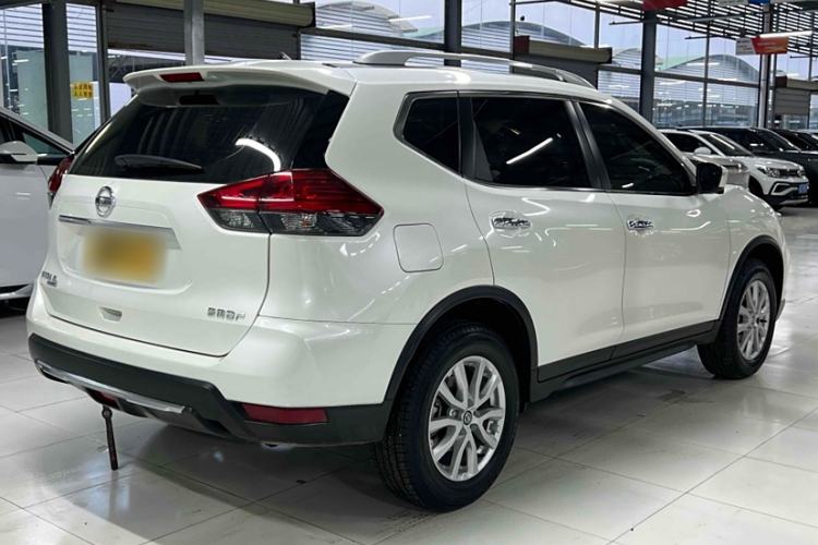 Used Nissan X-Trail 2022 Revised Version 2.0L Two-Wheel Drive Smart Connect & Comfort Edition Exterior 4