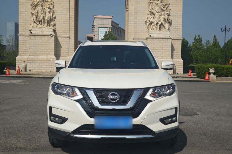 Used Nissan X-Trail 2022 Revised Version 2.0L Two-Wheel Drive Smart Connect & Comfort Edition Exterior 5