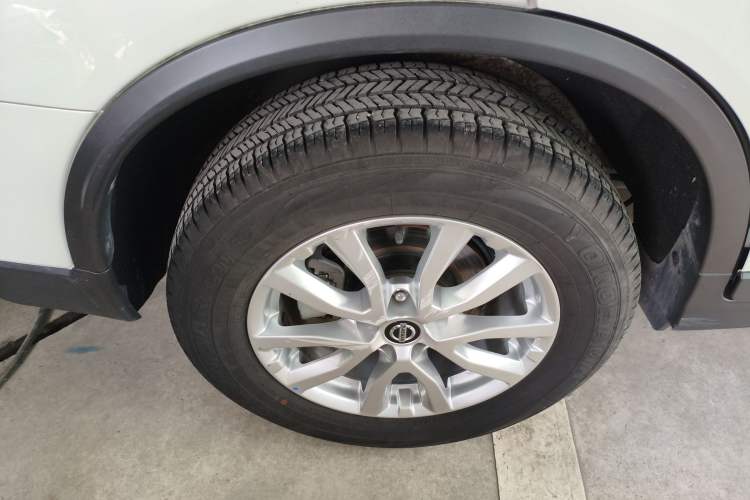 Used Nissan X-Trail 2022 2.0L Two-Wheel Drive Smart Connect Premium Edition Exterior 5