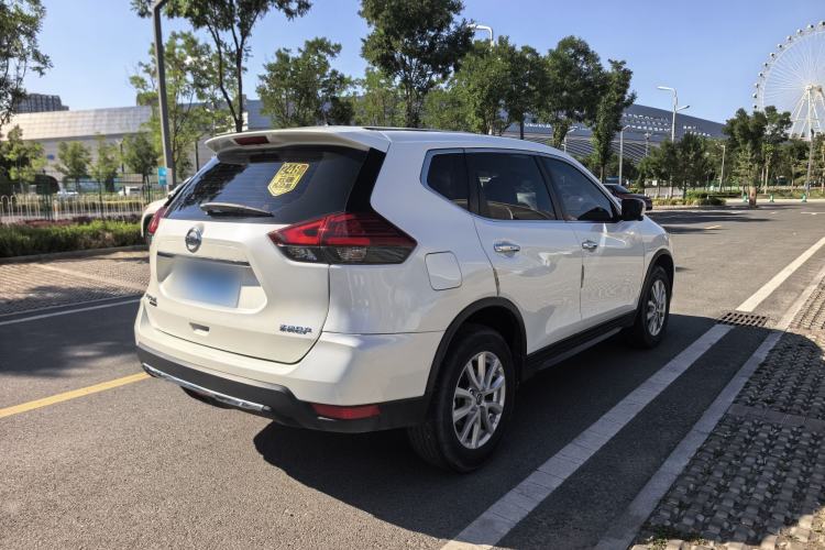 Used Nissan X-Trail 2022 Revised Version 2.0L Two-Wheel Drive Smart Connect Premium Edition Exterior 5