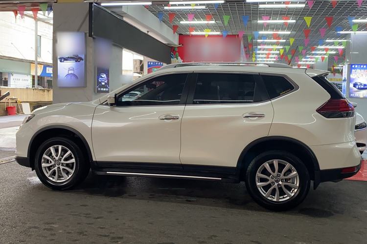 Used Nissan X-Trail 2022 2.0L Two-Wheel Drive Smart Connect & Comfort Edition Exterior 5