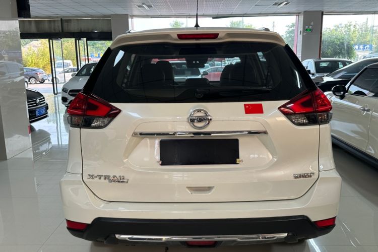 Used Nissan X-Trail 2022 2.0L Two-Wheel Drive Smart Connect Premium Edition Exterior 5