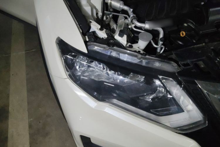 Used Nissan X-Trail 2022 Revised Version 2.0L Two-Wheel Drive Smart Connect & Comfort Edition Exterior 6