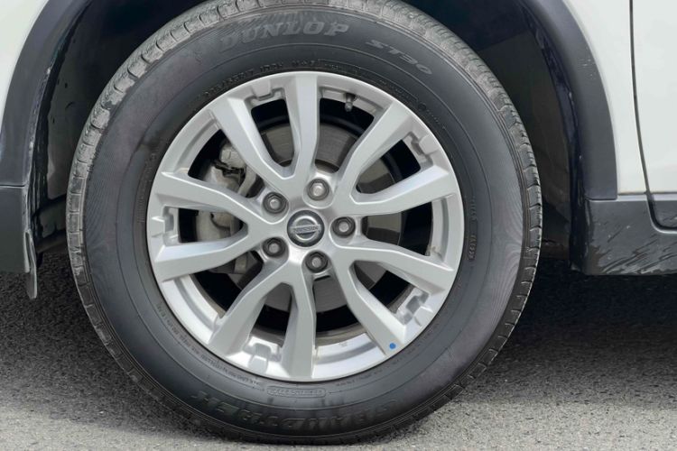Used Nissan X-Trail 2022 Revised Version 2.0L Two-Wheel Drive Smart Connect Premium Edition Exterior 7