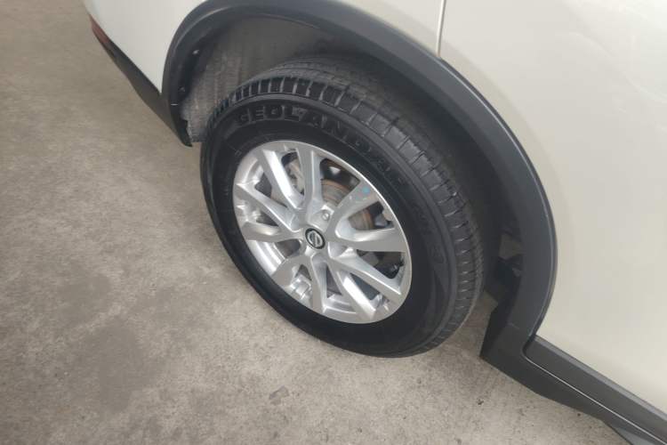 Used Nissan X-Trail 2022 2.0L Two-Wheel Drive Smart Connect Premium Edition Exterior 8
