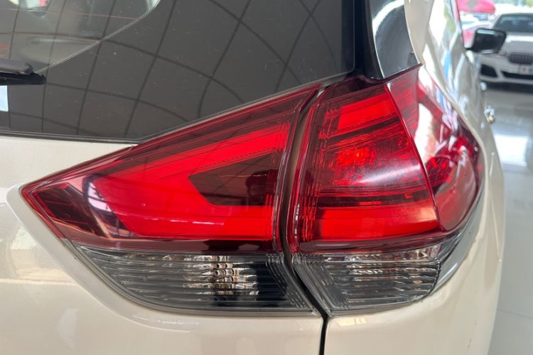Used Nissan X-Trail 2022 2.0L Two-Wheel Drive Smart Connect Premium Edition Exterior 8