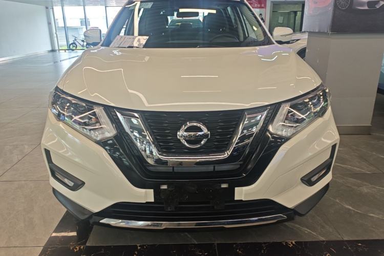 Used Nissan X-Trail 2022 2.0L Two-Wheel Drive Smart Connect Premium Edition Front