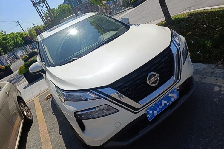 Used Nissan X-Trail 2022 VC-Turbo 300 CVT 2WD Star & Moon Limited Edition Front Right 45 Deg