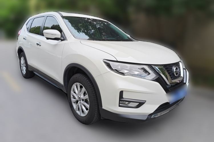 Used Nissan X-Trail 2022 Revised Version 2.0L Two-Wheel Drive Smart Connect Premium Edition Front Right 45 Deg