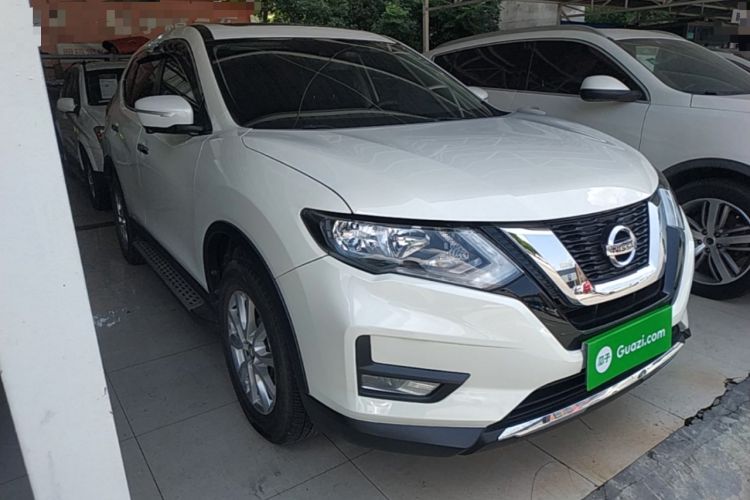 Used Nissan X-Trail 2022 Revised Version 2.0L Two-Wheel Drive Smart Connect & Comfort Edition Front Right 45 Deg