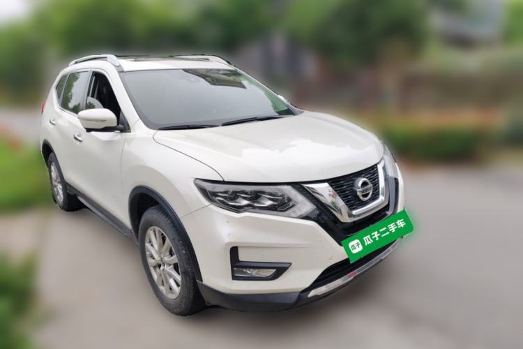 Used Nissan X-Trail 2022 Revised Version 2.0L Two-Wheel Drive Smart Connect Premium Edition Front Right 45 Deg