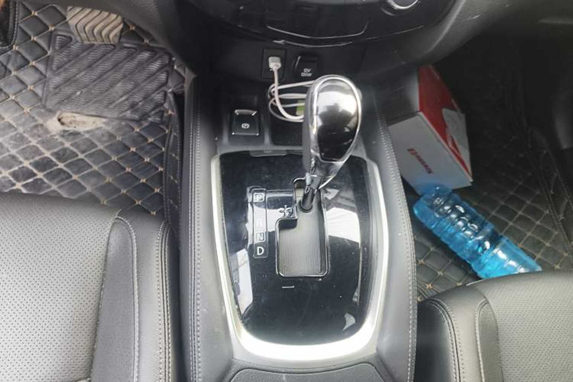 Used Nissan X-Trail 2022 2.0L Two-Wheel Drive Smart Connect & Comfort Edition Gear Lever